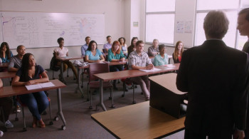 Stalked by My Doctor: Patient's Revenge screenshot 2