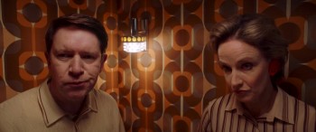 Postcards from London screenshot 1