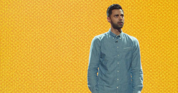 Hasan Minhaj: Homecoming King screenshot 1