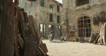 Beyond the Clouds screenshot 2