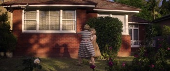 Ladies in Black screenshot 1