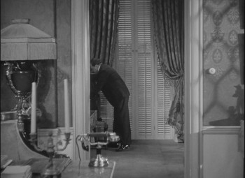 Bluebeard's Eighth Wife screenshot 3