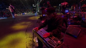 Garth: Live at Notre Dame screenshot 3