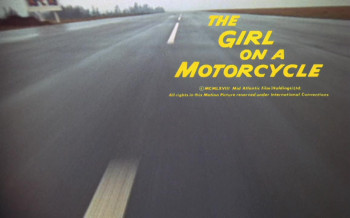 The Girl on a Motorcycle screenshot 3