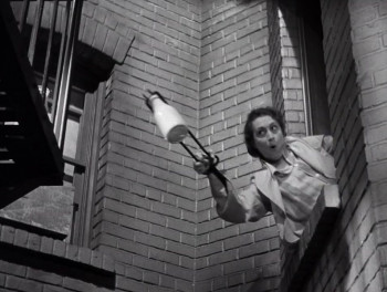 Gold Diggers of 1933 screenshot 2