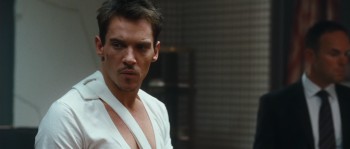 From Paris with Love screenshot 2