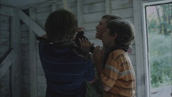 Hide Your Smiling Faces screenshot 3