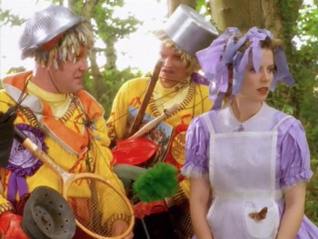 Alice Through the Looking Glass screenshot 3