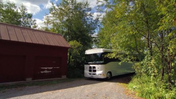 Marina Abramovic: The Artist Is Present screenshot 1