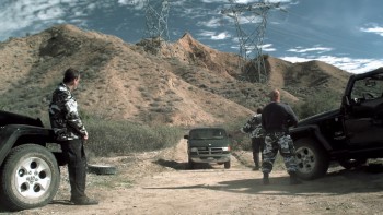 Mercenaries screenshot 1