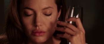 Mr. & Mrs. Smith screenshot 2