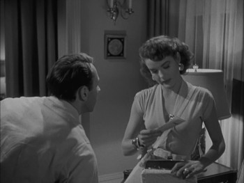 Pickup on South Street screenshot 3