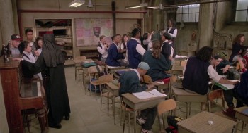 Sister Act 2: Back in the Habit screenshot 2