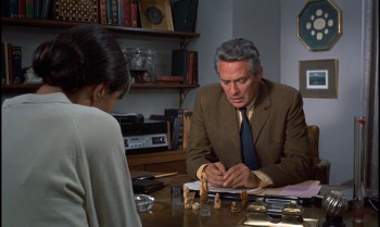 Sunday Bloody Sunday screenshot 2