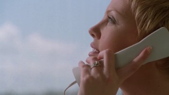 The Astronaut's Wife screenshot 1