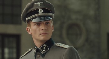 The Boy in the Striped Pajamas screenshot 2