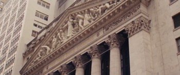 The Wolf of Wall Street screenshot 1