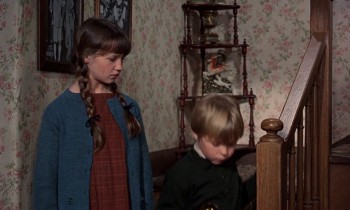Bedknobs and Broomsticks screenshot 1