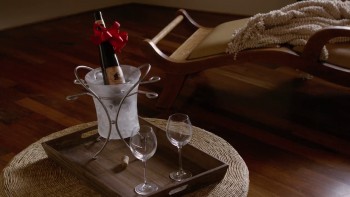 You May Not Kiss the Bride screenshot 3