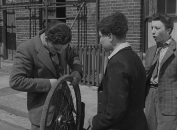 Hue and Cry screenshot 1