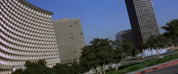 Beyond the Valley of the Dolls screenshot 1