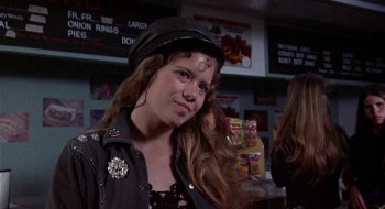 Switchblade Sisters screenshot 2