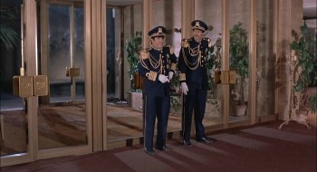 Dr. Goldfoot and the Girl Bombs screenshot 3