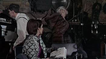 The Deadly Bees screenshot 1