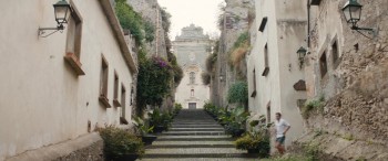 Holding the Man screenshot 1