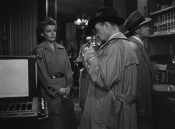 Woman on the Run screenshot 1