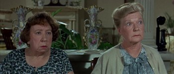 The Ghost and Mr. Chicken screenshot 2