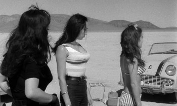 Faster, Pussycat! Kill! Kill! screenshot 2