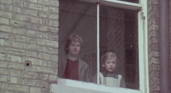 Whoever Slew Auntie Roo? screenshot 1