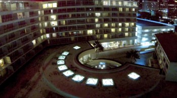 Whitney: Can I Be Me screenshot 2