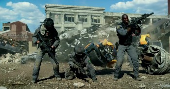 Transformers: The Last Knight screenshot 1