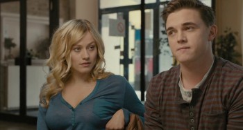 Chernobyl Diaries screenshot 1