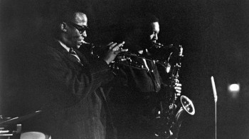 Chasing Trane: The John Coltrane Documentary screenshot 1