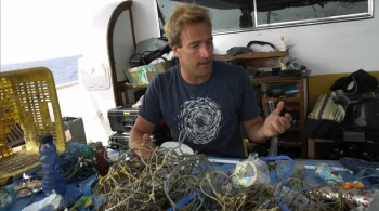 A Plastic Ocean screenshot 1