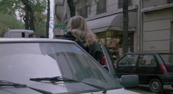 Three Colors: White screenshot 2