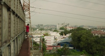 Shuttle Life screenshot 1