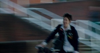 How to Talk to Girls at Parties screenshot 2