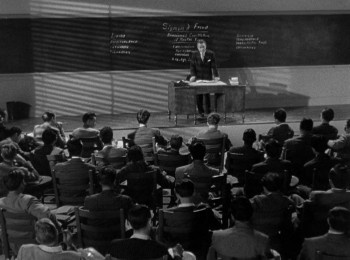 The Woman in the Window screenshot 2