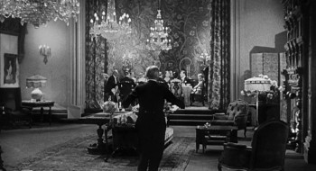 Dead Men Don't Wear Plaid screenshot 1