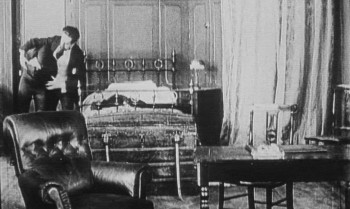 Irma Vep screenshot 1