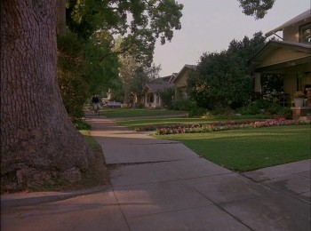 Welcome Home, Roxy Carmichael screenshot 1