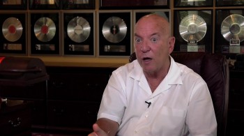 Too Macabre: The Making of Elvira, Mistress of the Dark screenshot 2