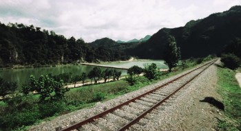 Bungee Jumping of Their Own screenshot 1