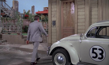 Herbie Rides Again screenshot 1