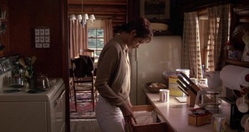 The Rich Man's Wife screenshot 1