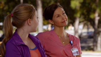 Dolphin Tale 2 screenshot 1